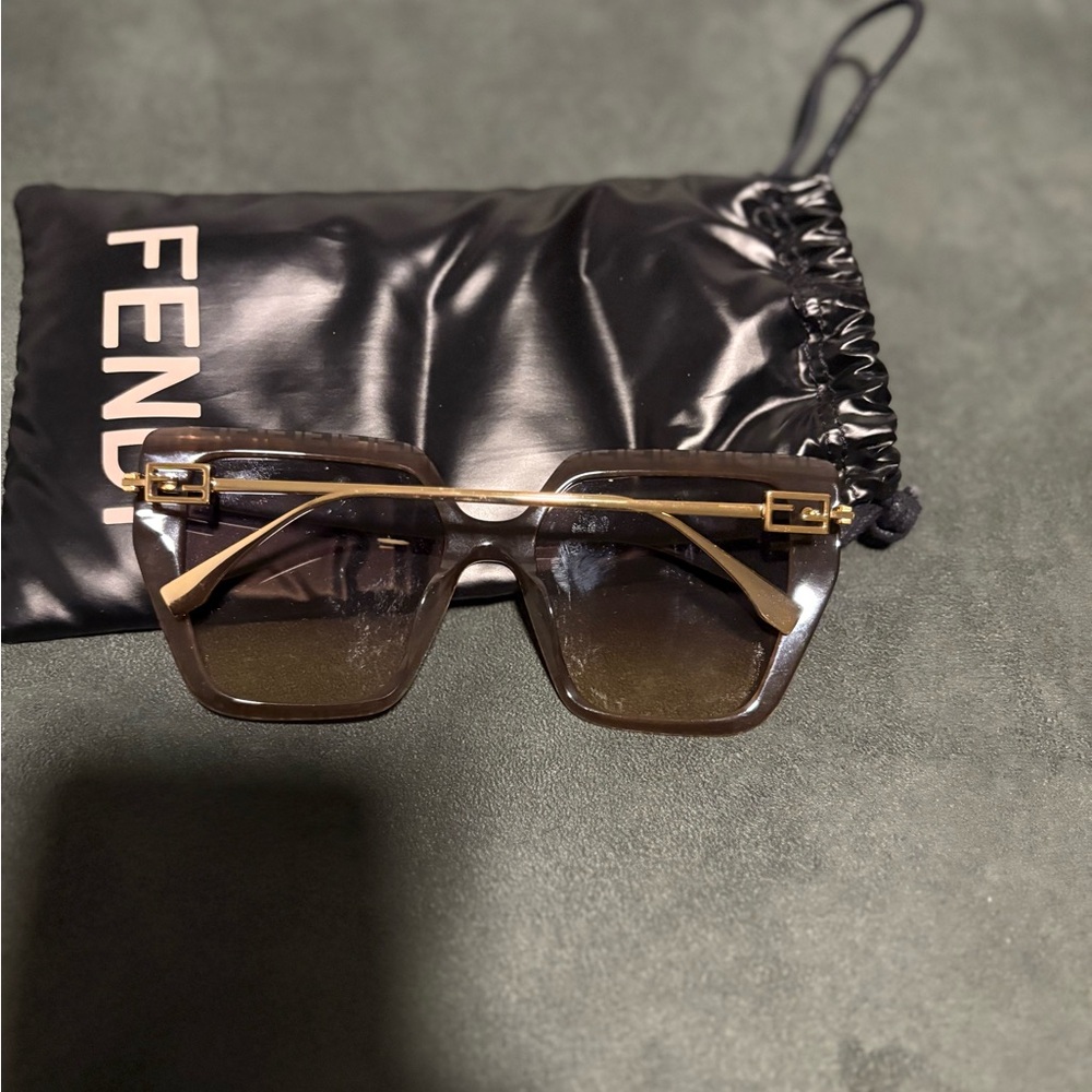 Fendi Brown Gradient Square Sunglasses with Subtle Logo Frame - Picture 2 of 7